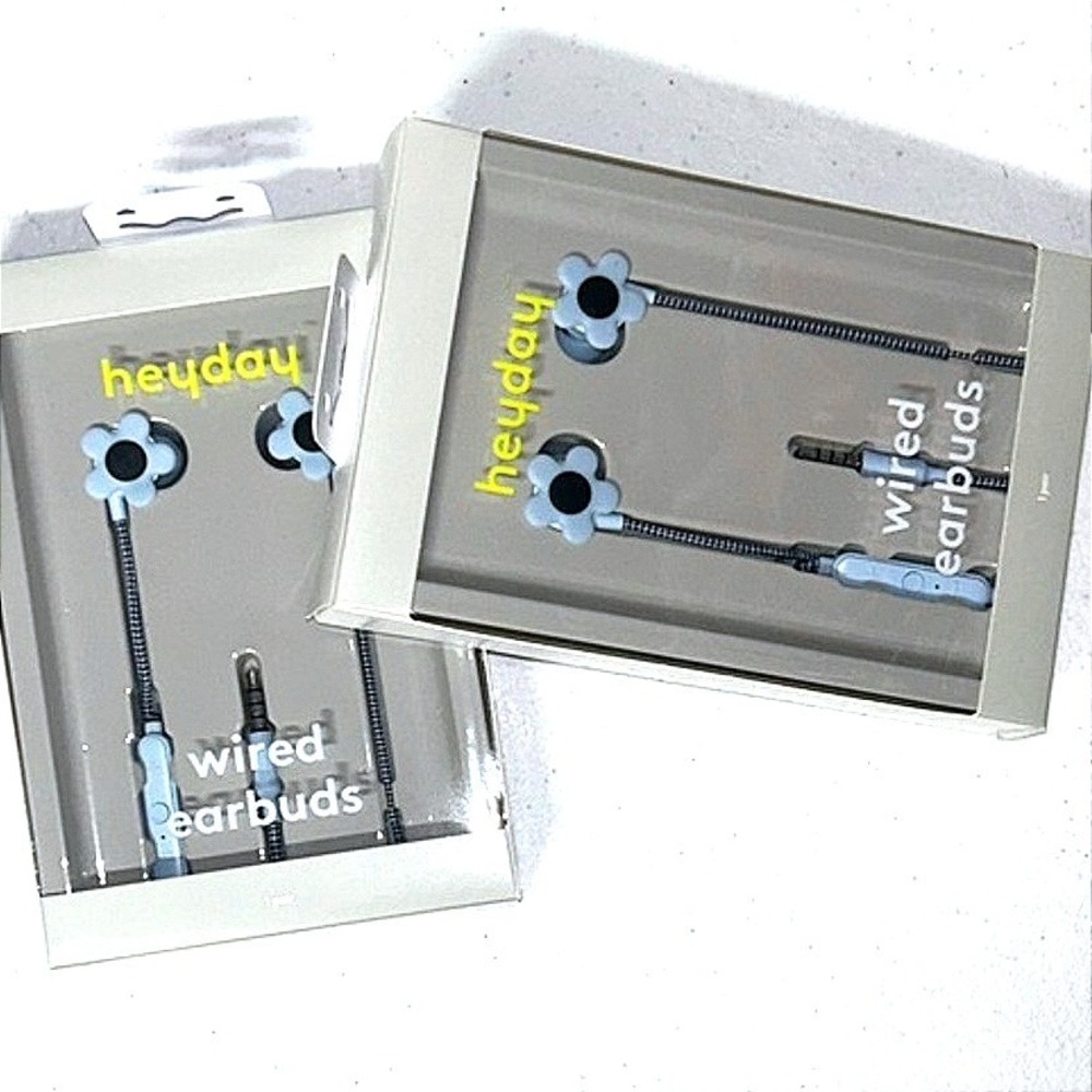 Heyday Wired Earbuds Blue Daisy Floral Earphones 3.5mm Lot of 2‎